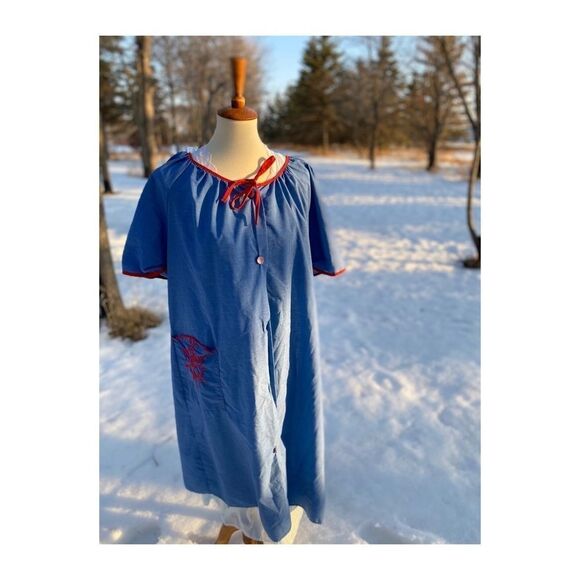 Vintage 60s 70s Robe House Dress Embroidered Tie Neck - Picture 8 of 12